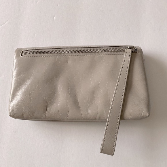 HOBO LAUREN LEATHER WRISTLET GRAY NWOT - Picture 5 of 13
